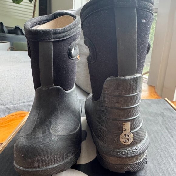 Bogs size 7 (toddler) black - Picture 2 of 4